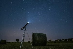 Астрономія для школярів: як читати небо, карту зір і рух планет
